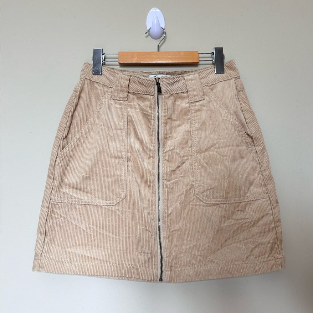 HOLLISTER Corduroy high rise skirt
